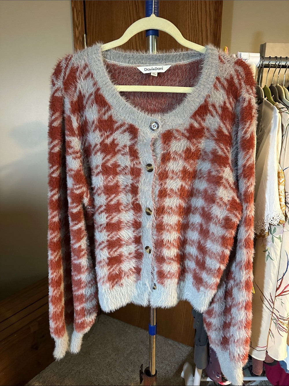 DAVI & DANI Rust and Light Gray Fuzzy Button Cardigan